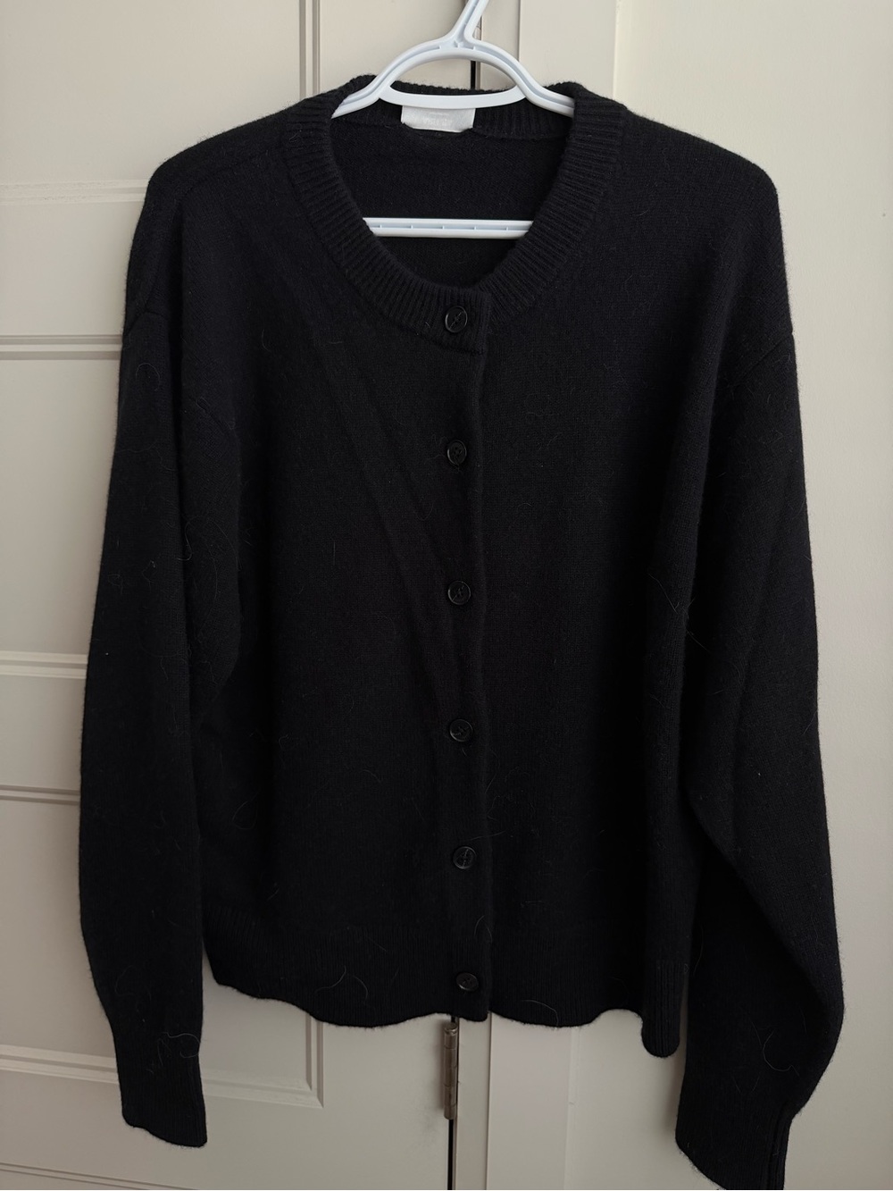 Aritzia Cashmere Crewneck Button-Up Women's Cardigan